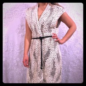 Nic + Zoe sleeveless ivory sweater vest with belt